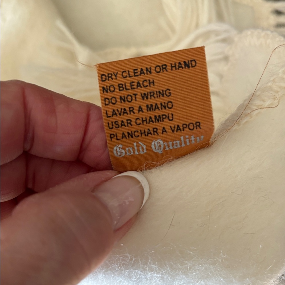 Alpaca fina cream scarf 🧣 - Picture 5 of 6